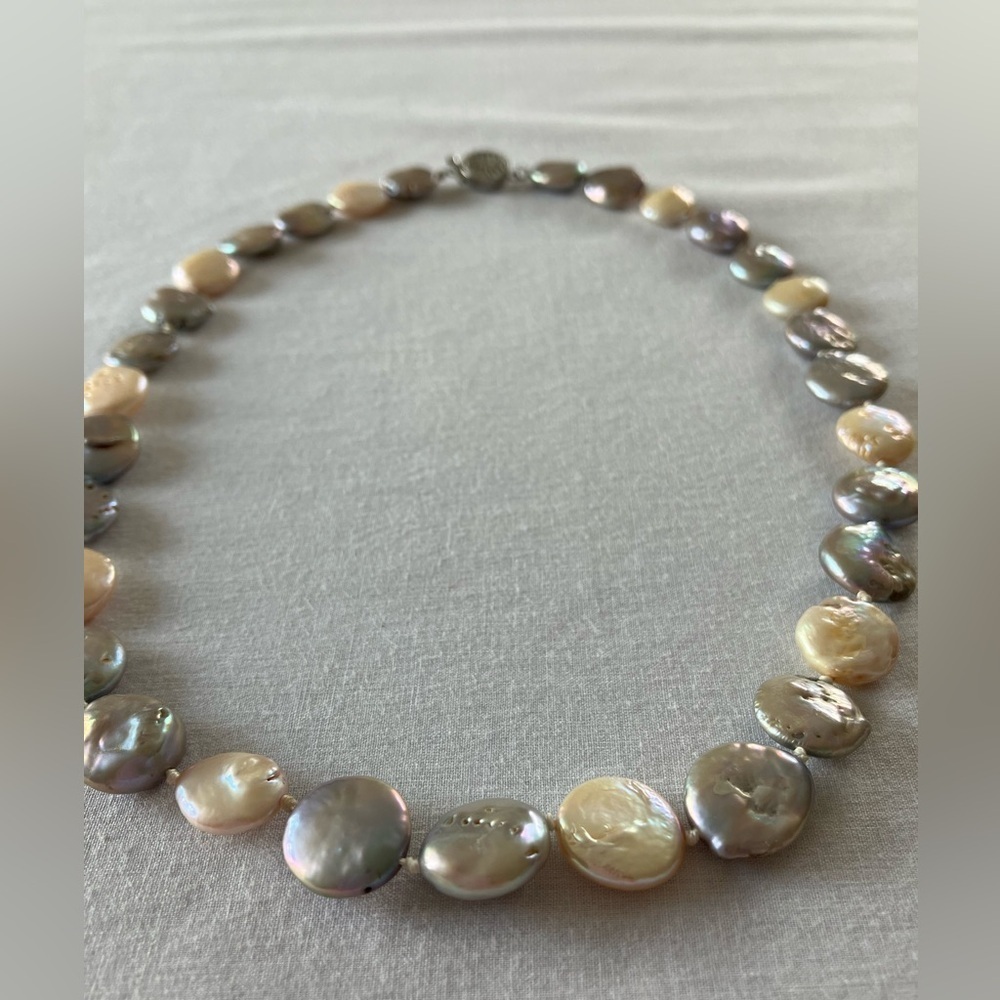 Coin Pearl Necklace Freshwater Gray Cream Lustre Button Pearls - Picture 4 of 11